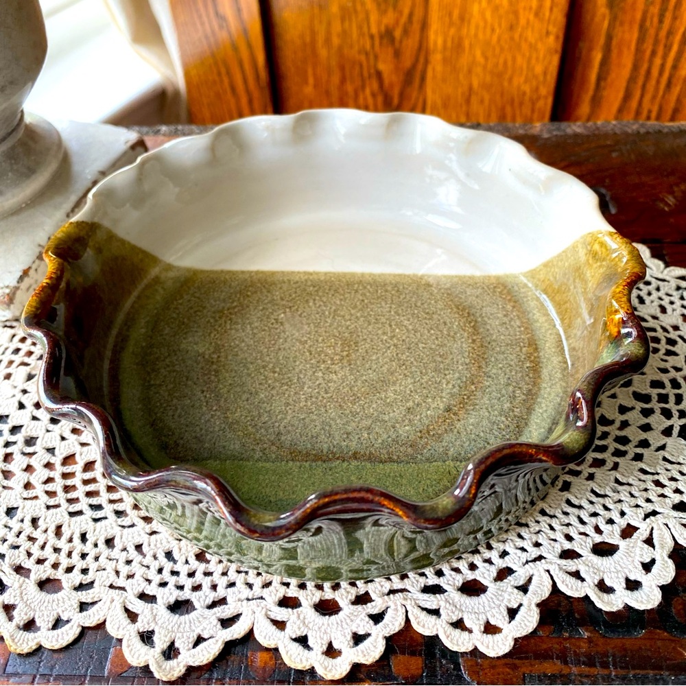 Studio Pottery Round Scalloped Dish EUC